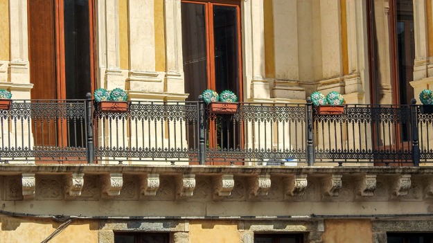 caltagirone-balcony